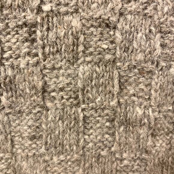 Handmade Chunky Knit Sweater Womens M Heavyweight Rustic Cottagecore Winter - Picture 3 of 5